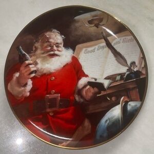 The Franklin Mint: Official Coca-Cola Christmas Collector Plates